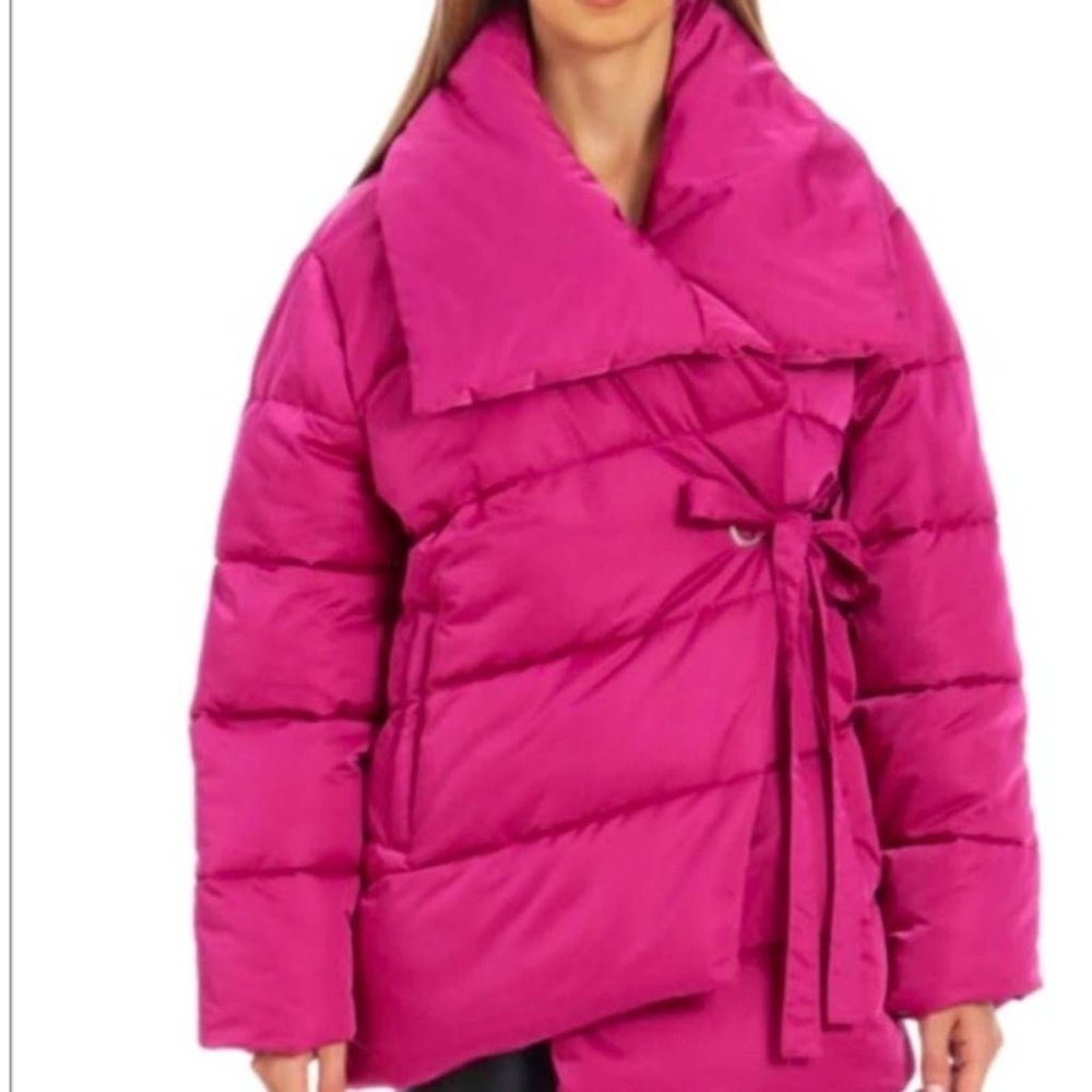 NWOT AVEC LES FILLES PINK PUFFER COAT